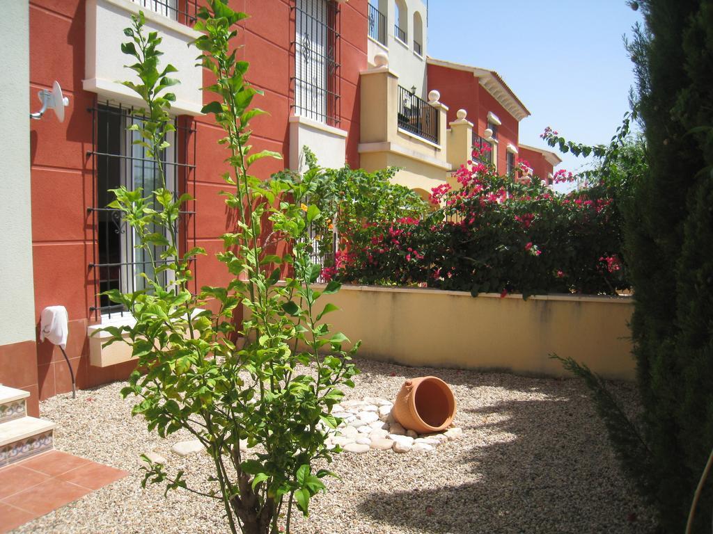 Bungalow Altos De La Bahia Torrevieja Pokoj fotografie
